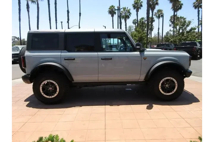 $39968 : Ford Bronco 2022 4x4 Base Ad image 5