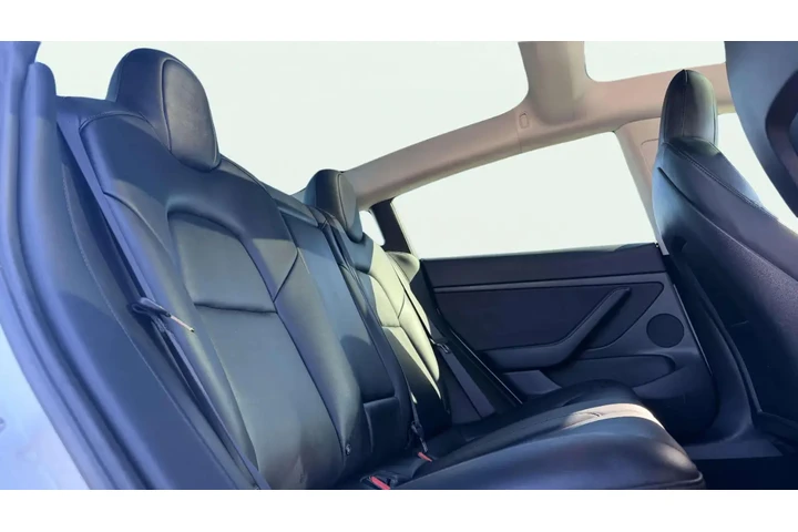 $22999 : 2022 Model 3 image 1