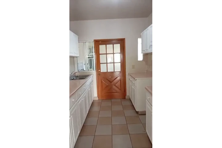 $800 : Departamento en renta en Playa image 1