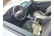 $27850 : Ford Escape Plug-In Hybrid 2 thumbnail