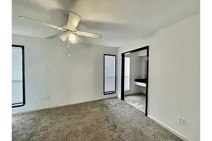$1995 : 17822 Wild Willow Ln Houston t image 7