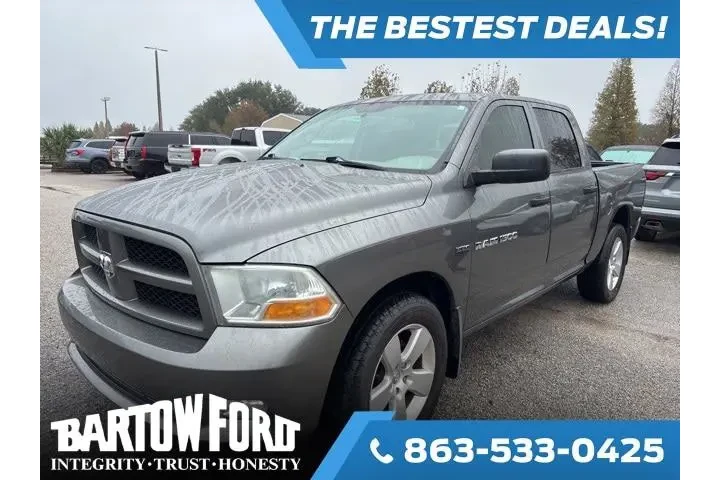 $17990 : Ram 1500 2012 4x4 ST 4dr Cre image 1