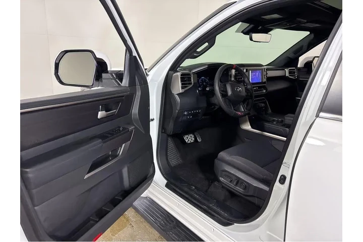 $65000 : Gold Certified2025 Sequoia SR5 image 2