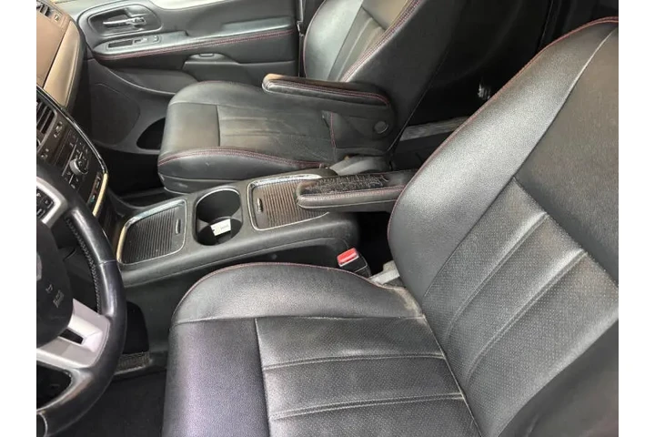 $7999 : 2017 Grand Caravan GT image 7