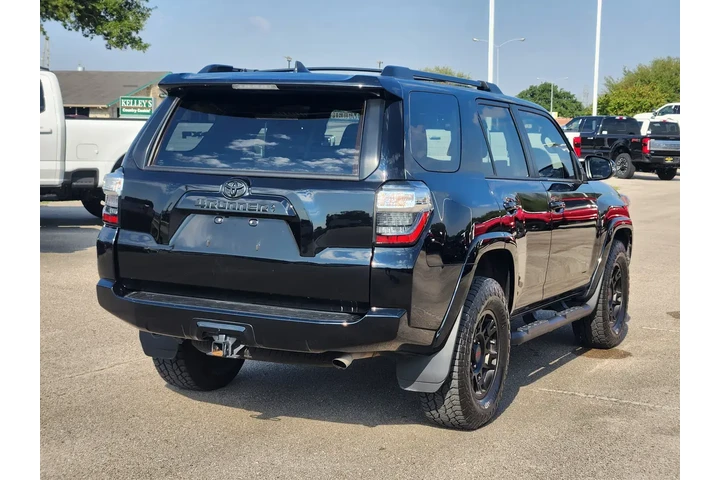 Toyota 4Runner 2021 4x4 Vent image 3
