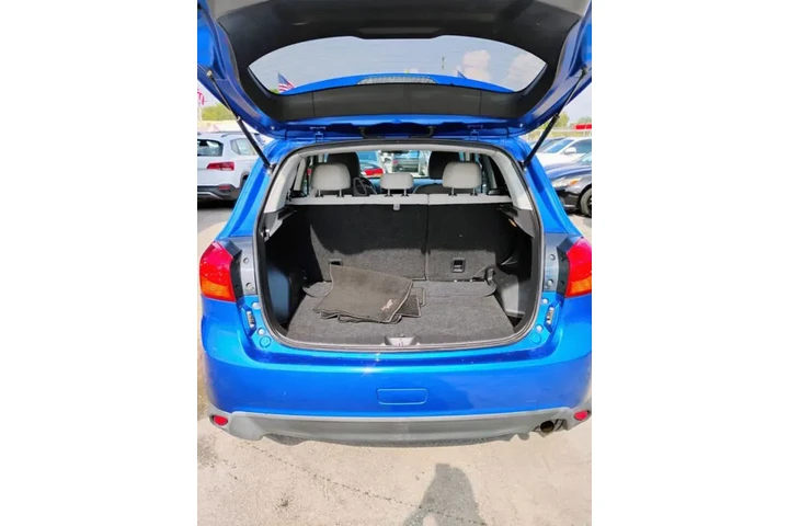 $7350 : 2017 Outlander Sport 2.4 SE image 10