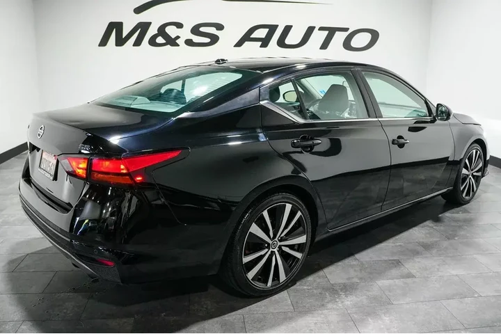 $16889 : 2022 Altima 2.5 SR image 5