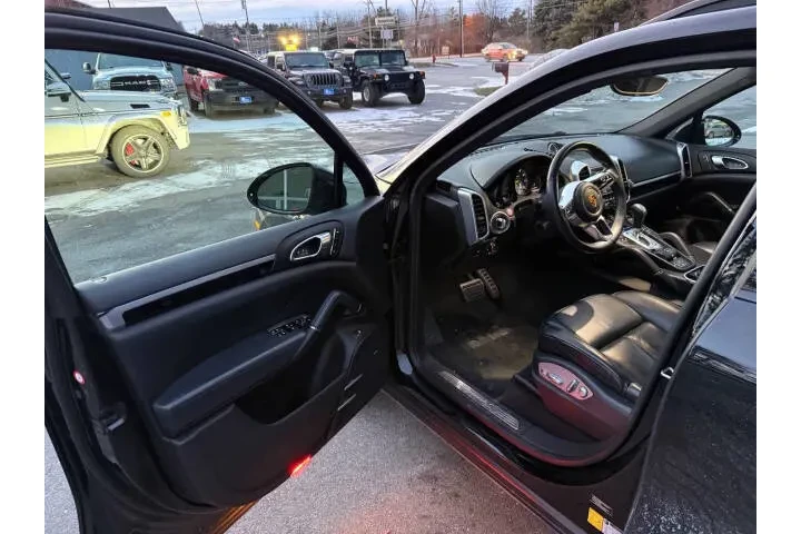 $17499 : 2016 Cayenne image 3