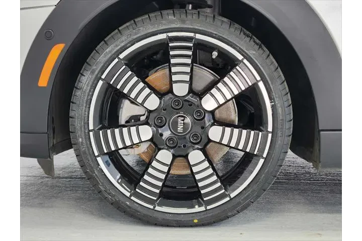 $32991 : MINI Convertible 2024 Cooper image 7