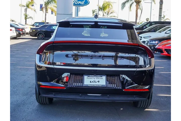 $24492 : Kia EV6 2022 AWD Wind 4dr Cr image 7