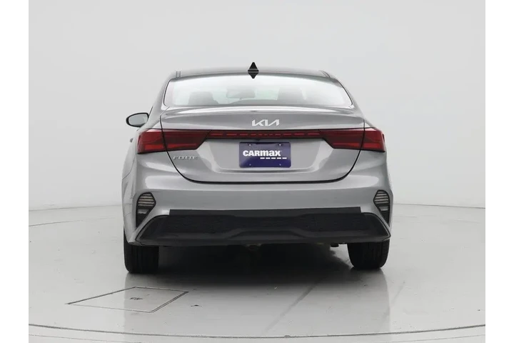 $17998 : Kia Forte 2024 LXS 4dr Sedan image 6