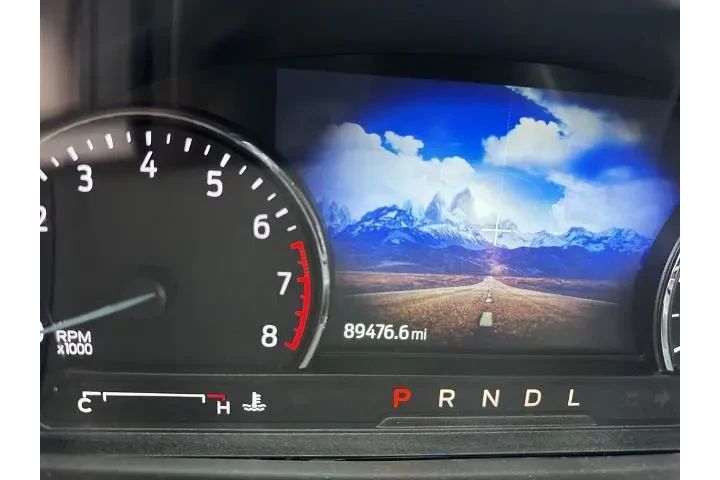 $22338 : Ford Explorer 2022 AWD XLT 4 image 9