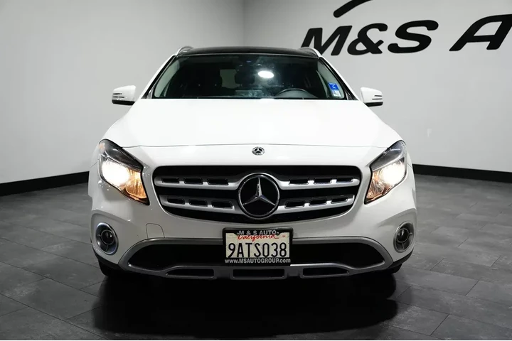 $16728 : 2019 GLA 250 image 7