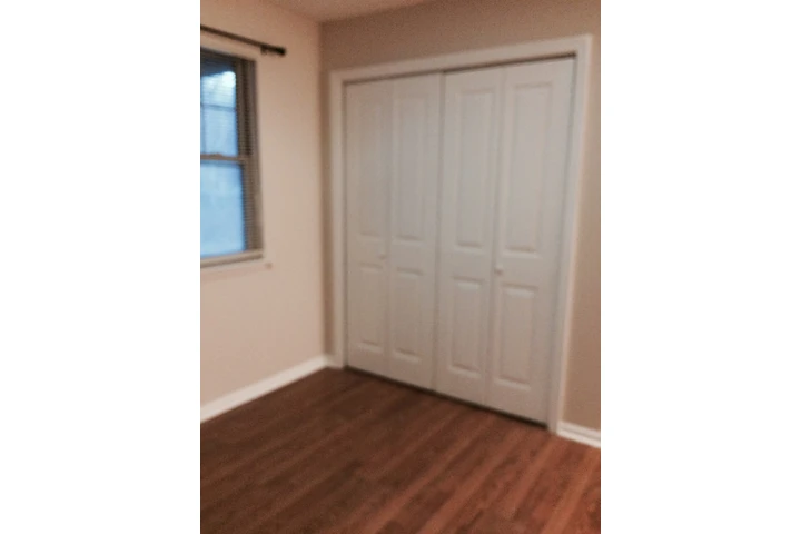 $1200 : Estudio image 3