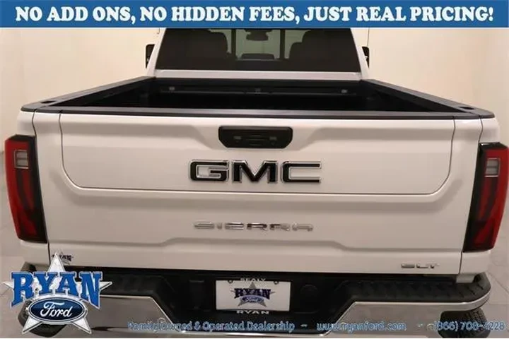 GMC Sierra 2500HD 2024 4x4 S image 4