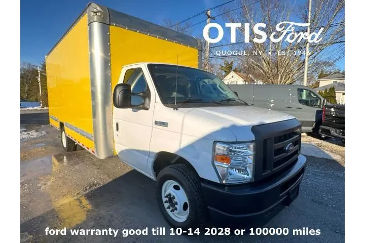 $34900 : Ford E-Series 2022 E-350 SD image 1