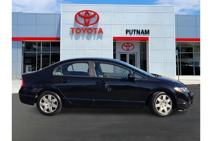 $10488 : Honda Civic 2010 LX 4dr Seda image 3