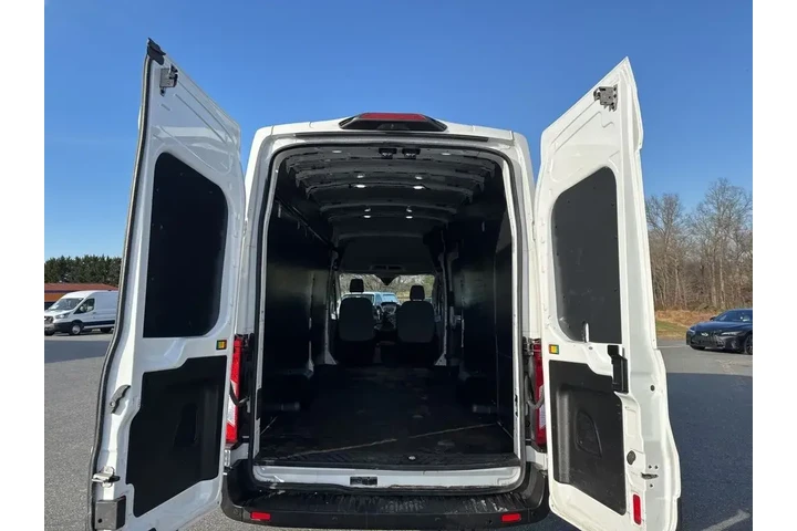 $17000 : Ford Transit 2019 250 3dr LW image 9