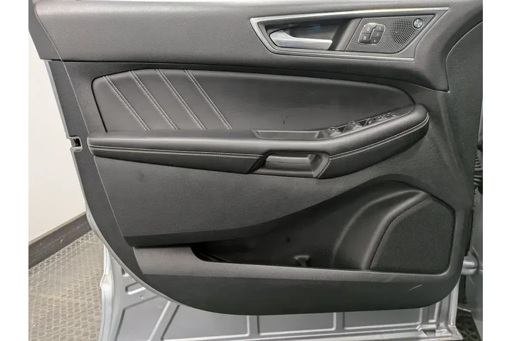 $29900 : Ford Edge 2022 AWD ST 4dr Cr image 8