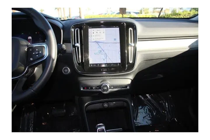 $27898 : Volvo XC40 2023 AWD B5 Plus image 7