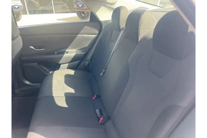 $16995 : Hyundai ELANTRA 2022 SE 4dr image 9