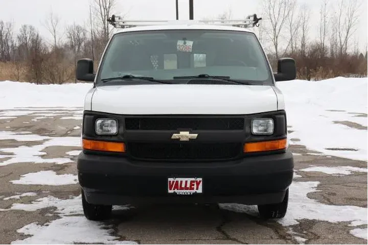 $15950 : Chevrolet Express 2017 2500 image 3