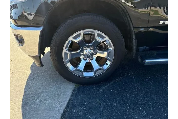 $31695 : Ram 1500 2020 4x4 Big Horn 4 image 9