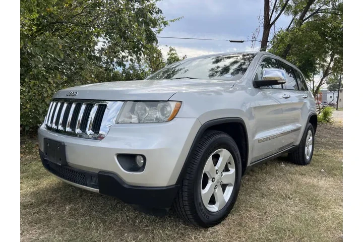 $7995 : 2012 Grand Cherokee Limited image 1