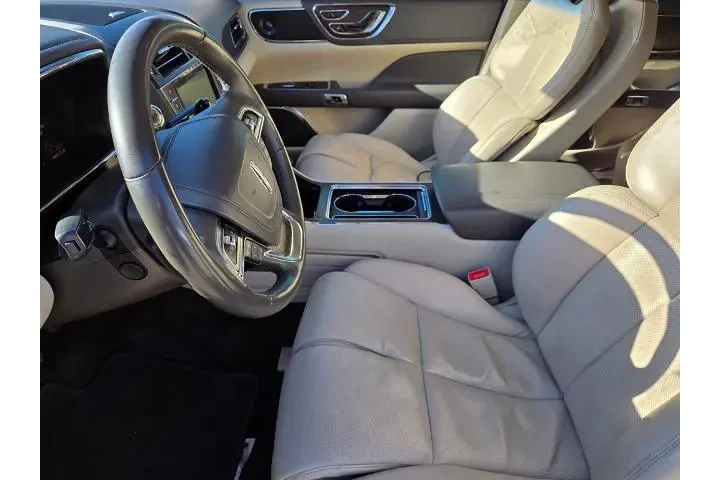 $21000 : Lincoln Continental 2018 AWD image 10