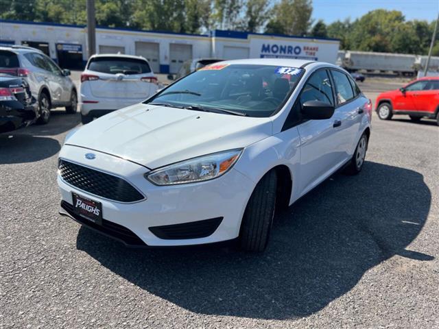 $8990 : 2017 Focus image 7