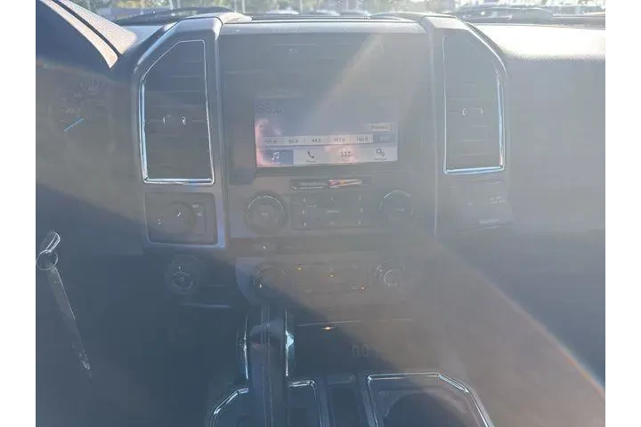 $13991 : Ford F-150 2016 4x2 XLT 4dr image 9