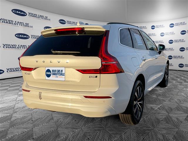 $44495 : PRE-OWNED 2023 VOLVO XC60 B5 image 5