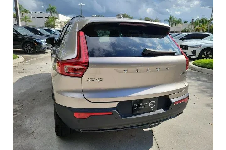 $35988 : Volvo XC40 2024 AWD B5 Ultim image 7