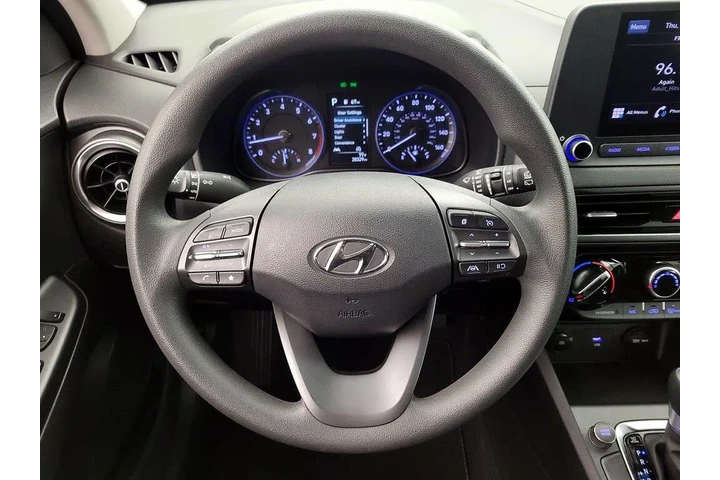 $18998 : Hyundai KONA 2022 SEL 4dr Cr image 10