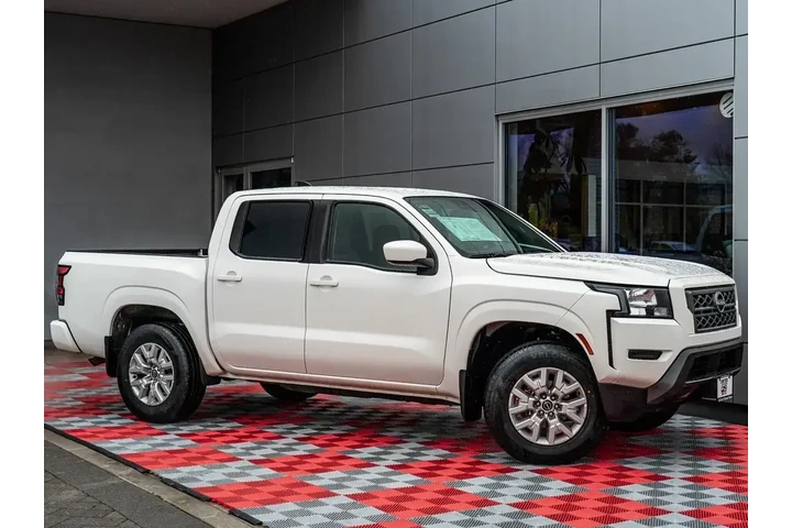 $25788 : Nissan Frontier 2022 4x4 SV image 3