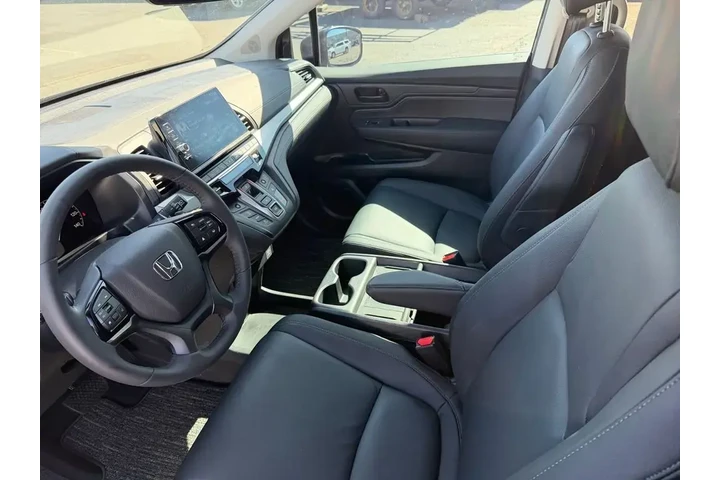 $40000 : Honda Odyssey 2026 EX-L 4dr image 5