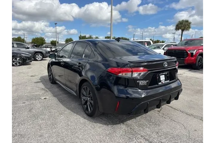 $18988 : Toyota Corolla Hybrid 2024 image 5