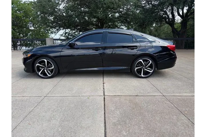 $24980 : Honda Accord 2022 Sport 4dr image 2