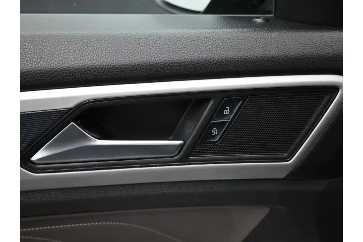 $26891 : Volkswagen Atlas 2021 V6 SE image 8