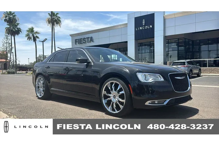 $13770 : Chrysler 300 2015 Limited 4d image 1