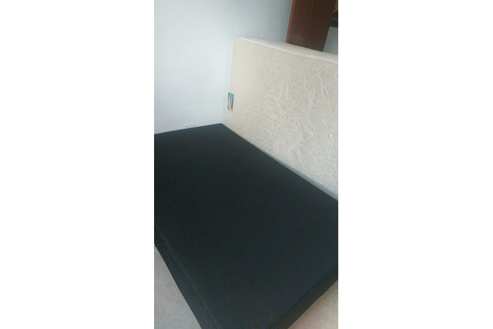$1000000 : Vendo cama y 2 bases cama image 3