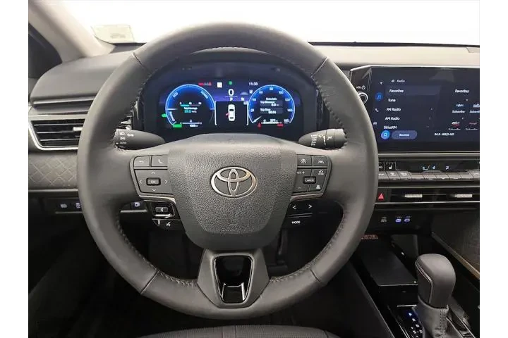 $39998 : Toyota Camry 2026 AWD XLE 4d image 10
