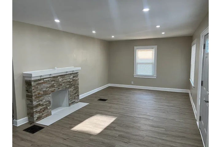 $1650 : House rent in Indianapolis IN image 1