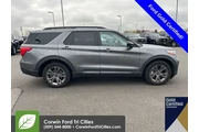 $27989 : Ford Explorer 2022 AWD XLT 4 thumbnail
