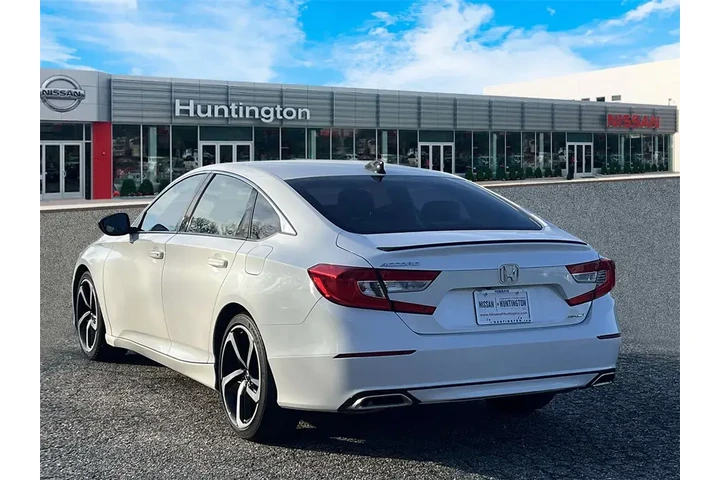 $20801 : Honda Accord 2021 Sport 4dr image 6