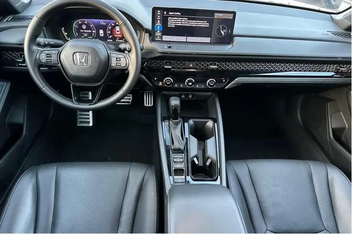 $29769 : Honda Accord Hybrid 2024 Spo image 3