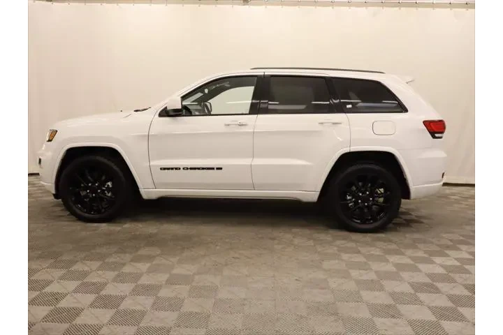 $24738 : Jeep Grand Cherokee WK 2022 image 2