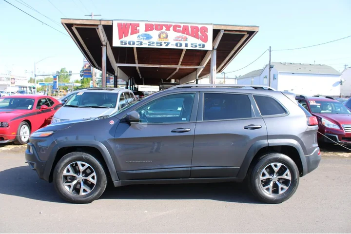 $11495 : 2015 Cherokee 4WD 4dr Trailha image 3