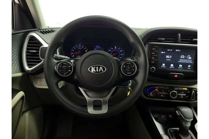 $16998 : Kia Soul 2020 LX 4dr Crossov image 10