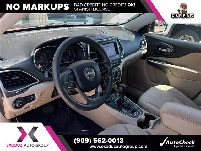 $13995 : 2019 Cherokee Latitude image 9